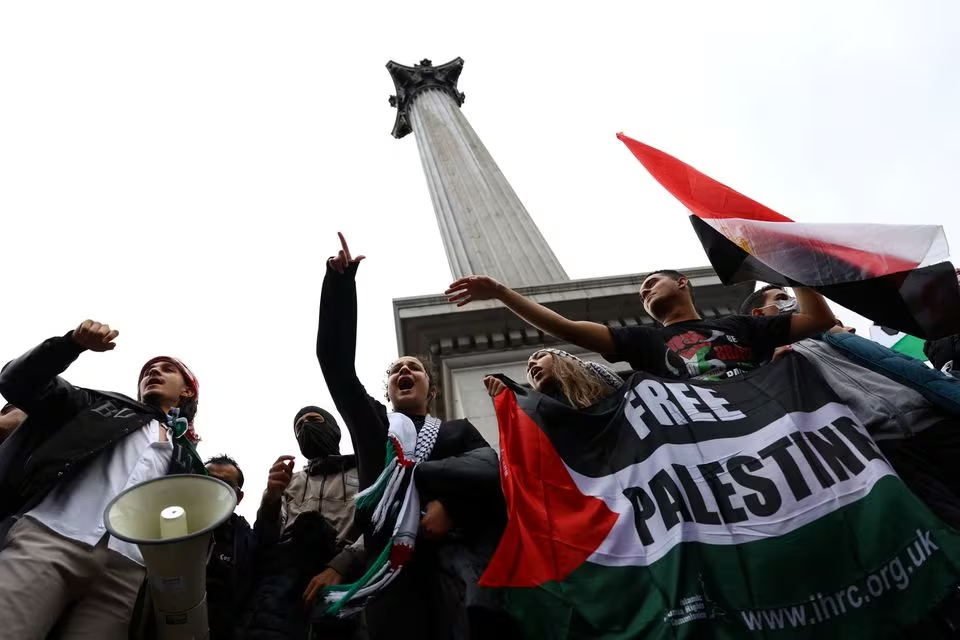Police brace for possible unrest at pro-Palestinian rally in London amid large expected attendance.