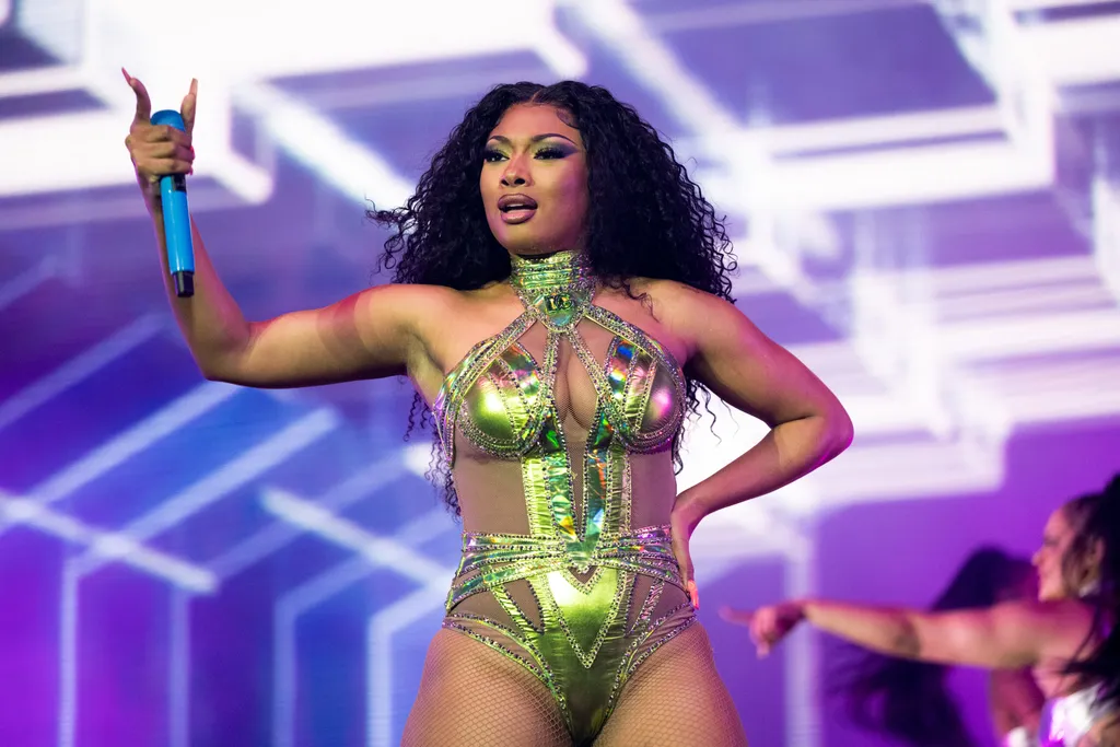 Gunna New Single Megan Thee Stallion Fire Emoji Playlist Hip Hop News scaled